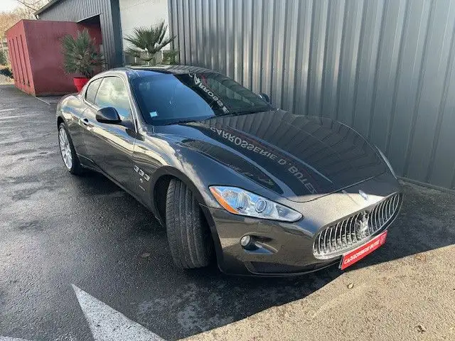 Maserati GranTurismo S , V8 , 4.7 L , 440 cv ,