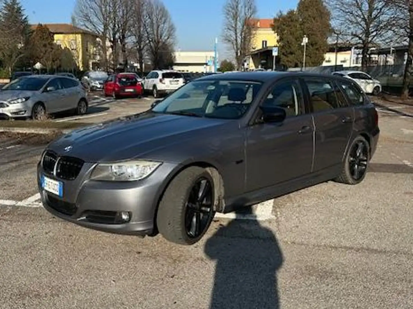 BMW 318 Serie 3 E91 Touring 318d Touring 2.0 143cv Grigio - 1