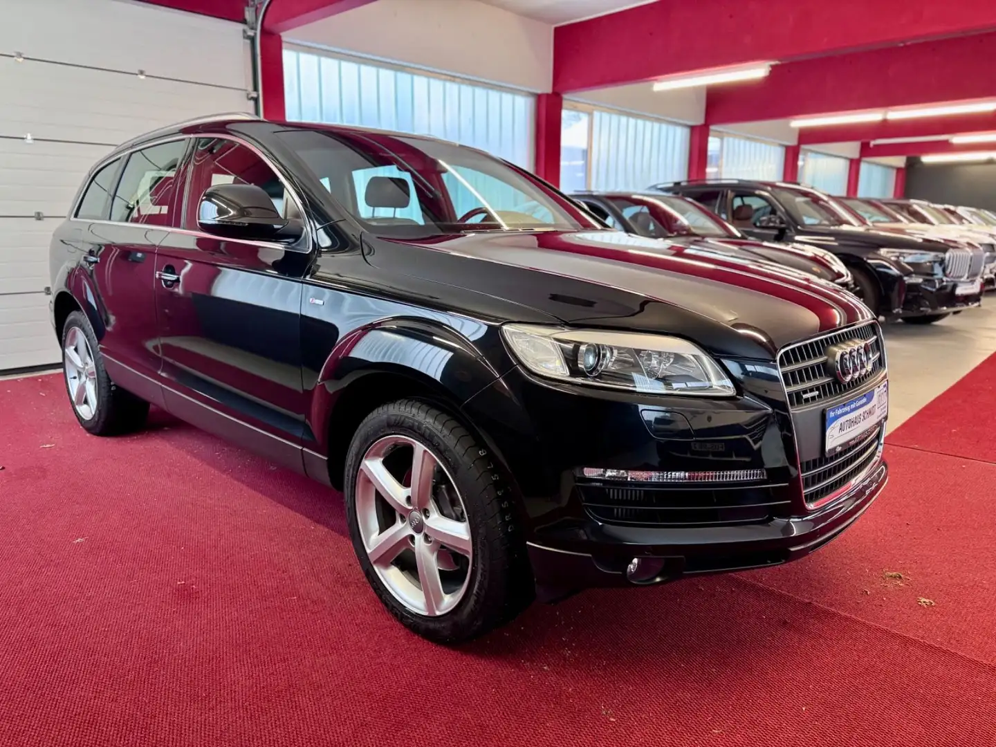 Audi Q7 3.0 TDI quattro S Line Navi MMi BiXenon Leder Schwarz - 2