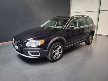 2.4 D5 Momentum AWD *Leder| Navi| PDC*