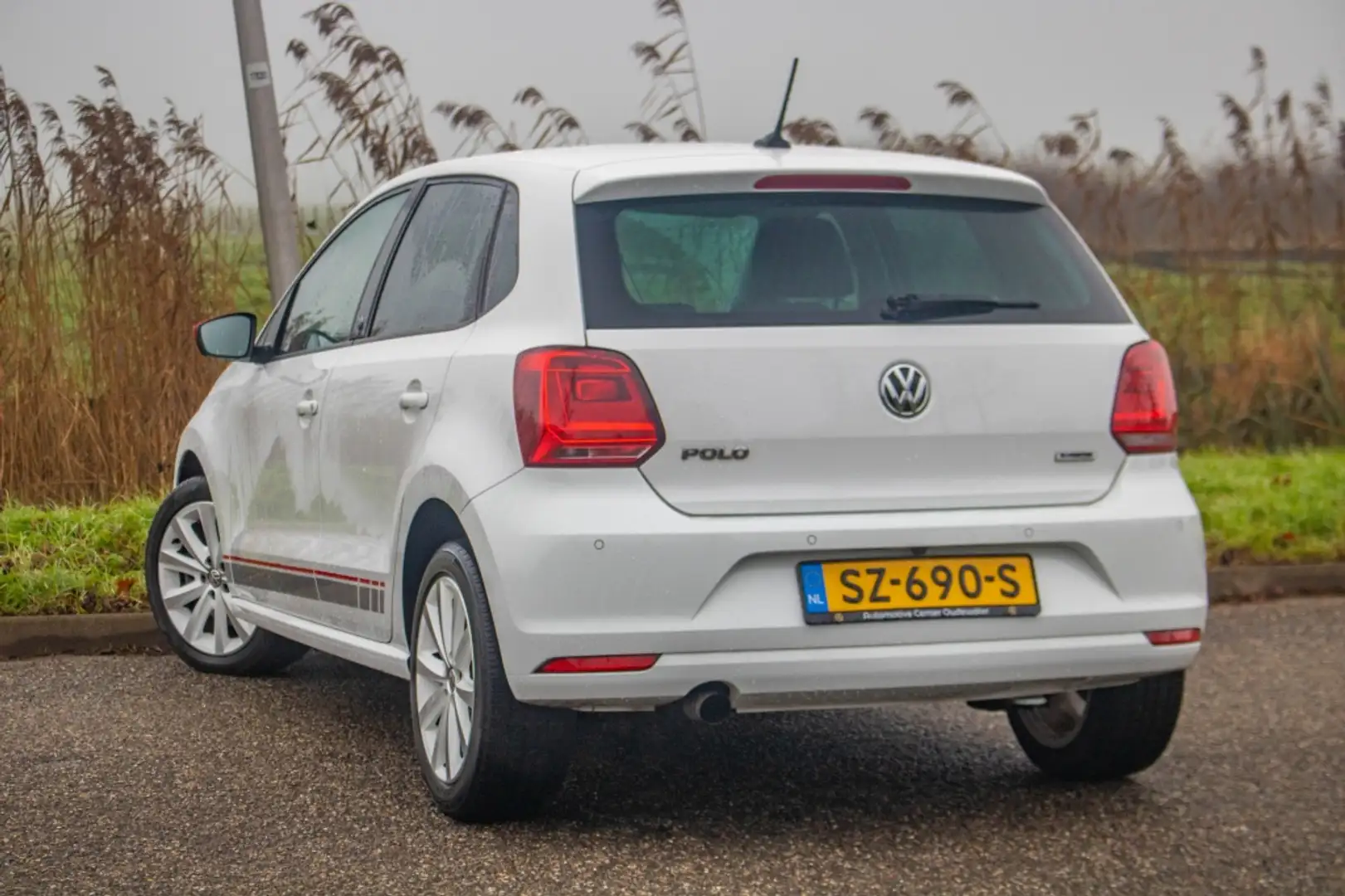 Volkswagen Polo 1.0 TSI Highline | NAVI | CRUISE | CAMERA | BEATS Wit - 2