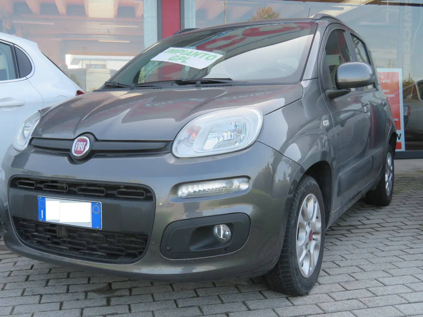 Fiat Panda Panda III  1.2 Lounge easypower Gpl 69cv Grigio - 1