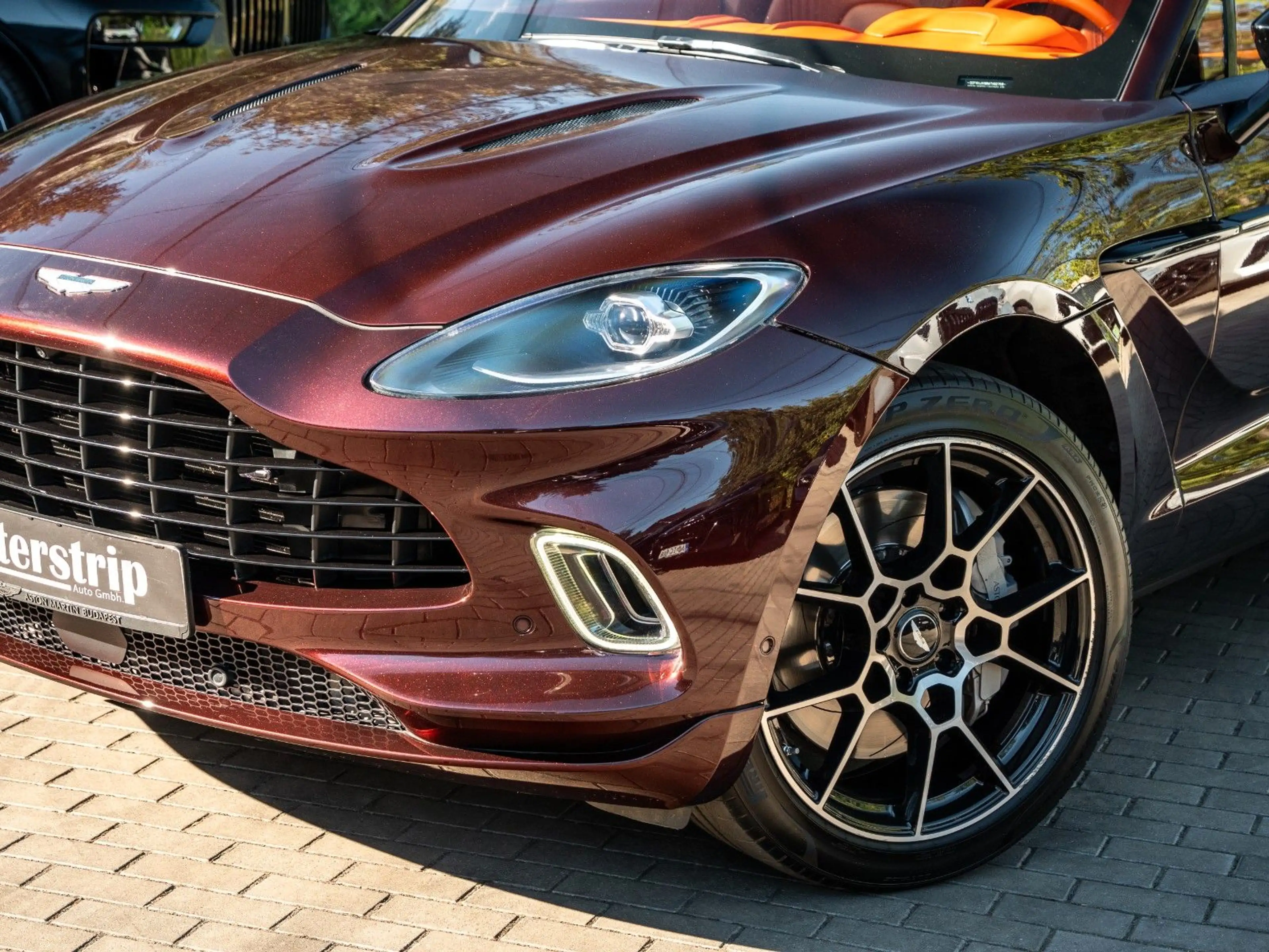 Aston Martin DBX 4.0 V8.VOLLAUSSTATTUNG.LUFTFE.PANO.ACC.360 — photo 9
