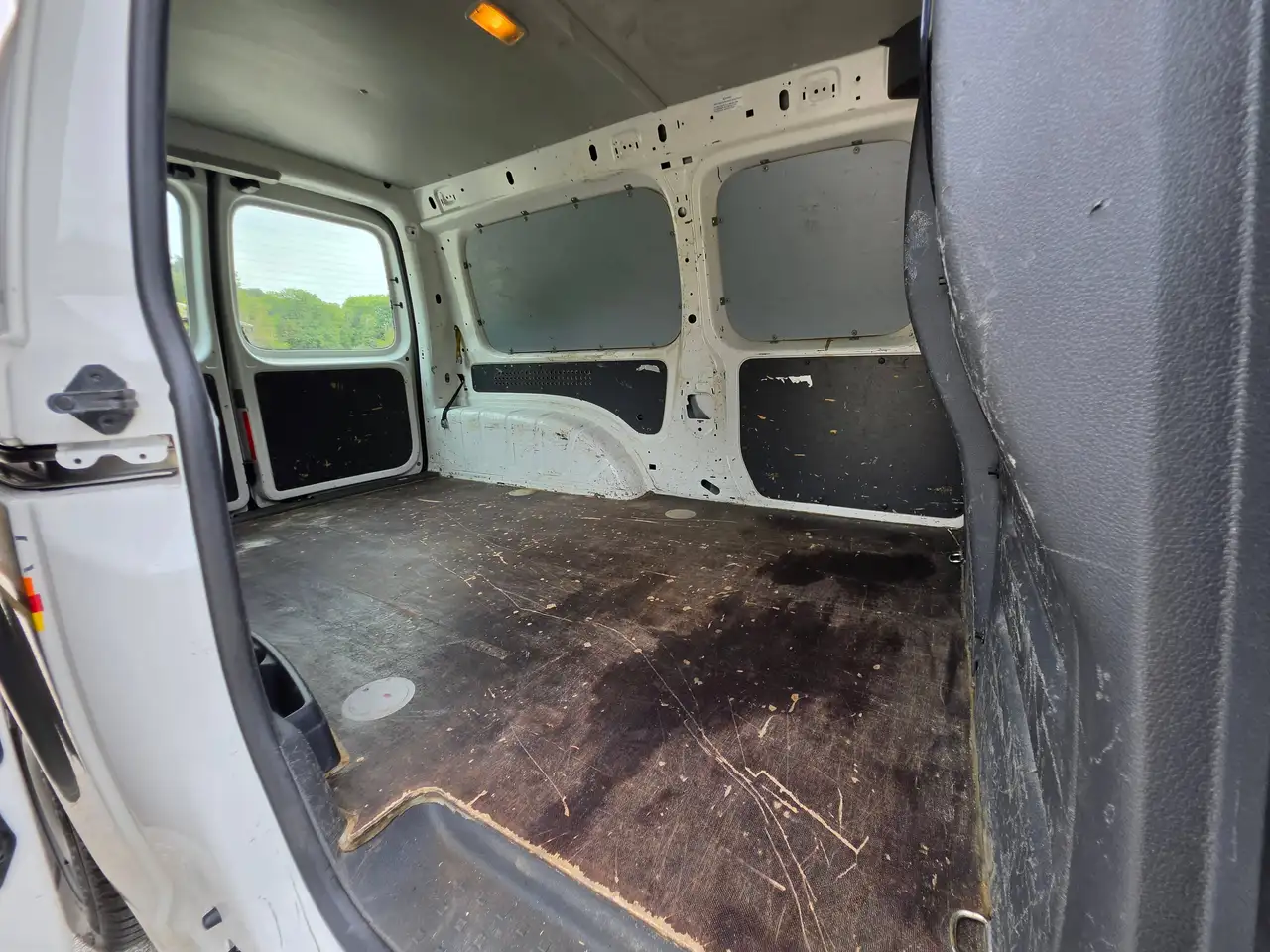Volkswagen Caddy Maxi Kasten – Bild 10