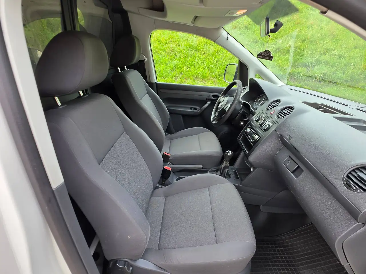 Volkswagen Caddy Maxi Kasten – Bild 16