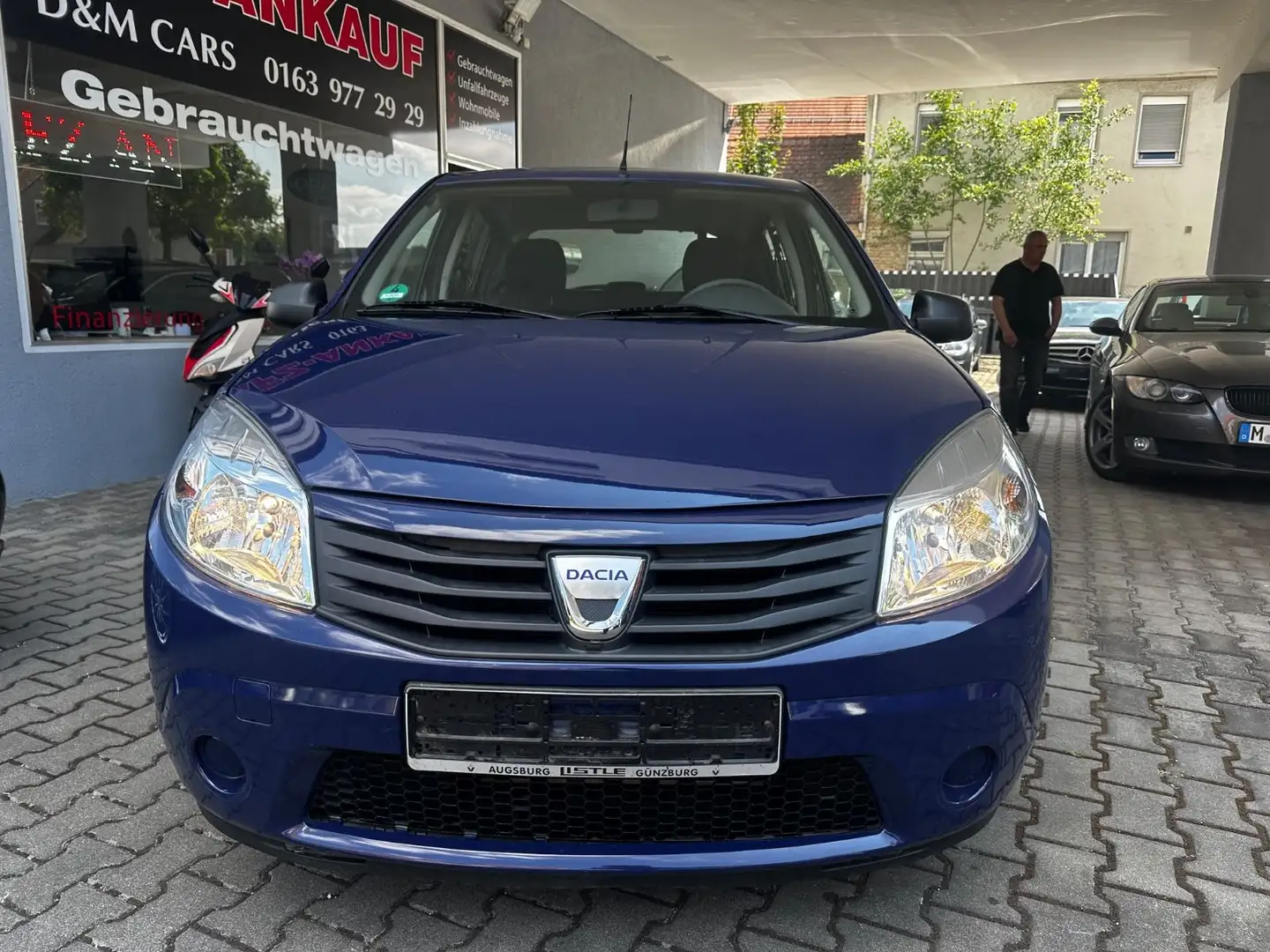 Dacia Sandero Basis(TÜV 11,2026)(104249 KM) Blau - 2