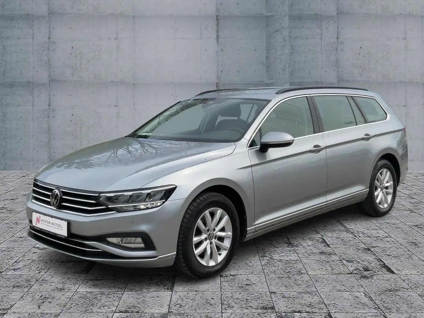 Volkswagen Passat Variant 2.0 TDI BUSINESS LED+NAVI+ACC+SHZ Silber - 2