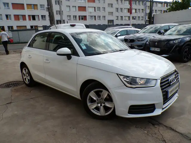Audi A1 view 4