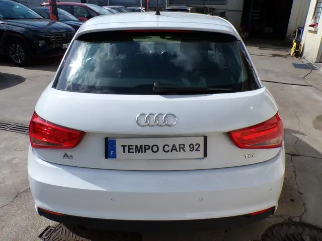 Audi A1 view 3