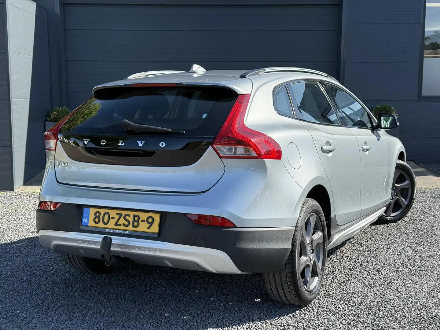 Volvo V40 Cross Country 1.6 D2 Summum 1e Eigenaar,Dealer Onderhouden,Camer Grijs - 2
