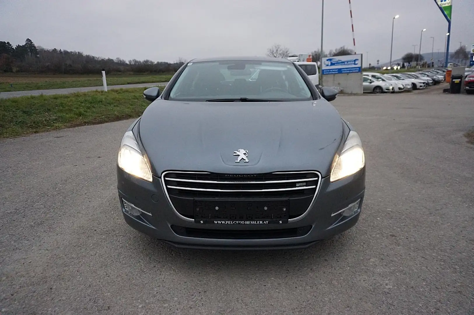 Peugeot 508 1,6 e-HDI Active ASG6 Grau - 1