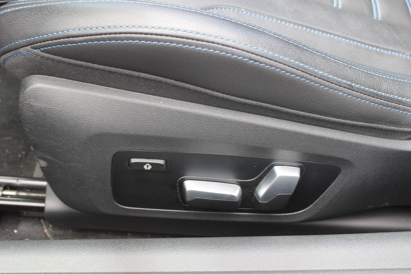 BMW 430 iA Cabrio M-Paket Head-up Voll — photo 24