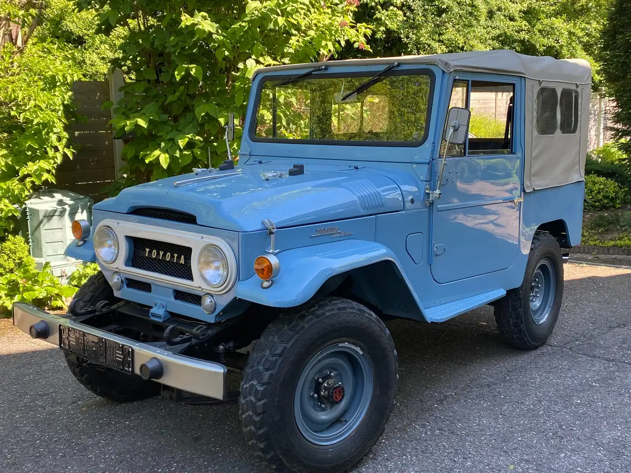Toyota FJ40