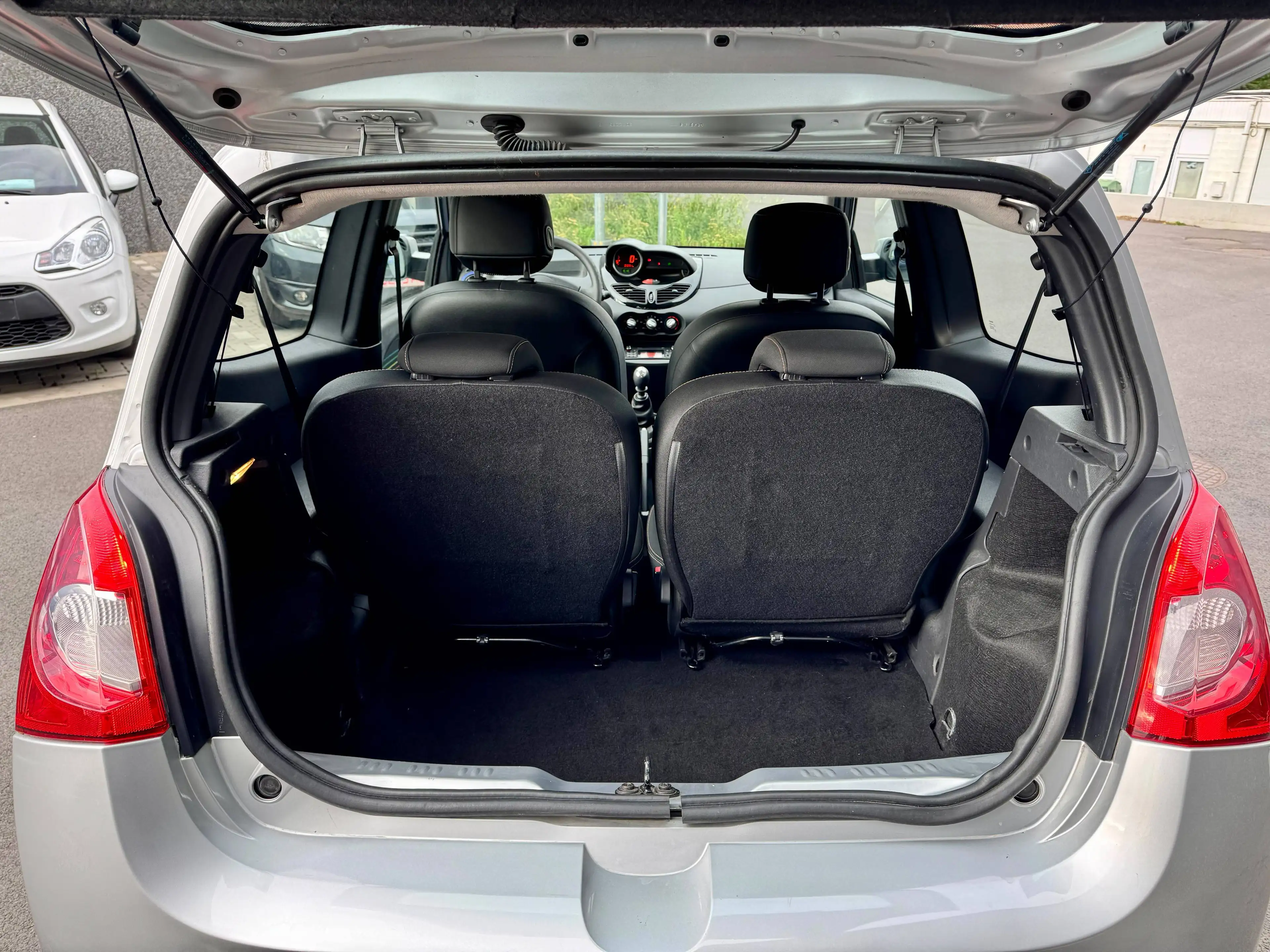 Renault Twingo Twingo 1.2i LEv 20th Anniversary — photo 7