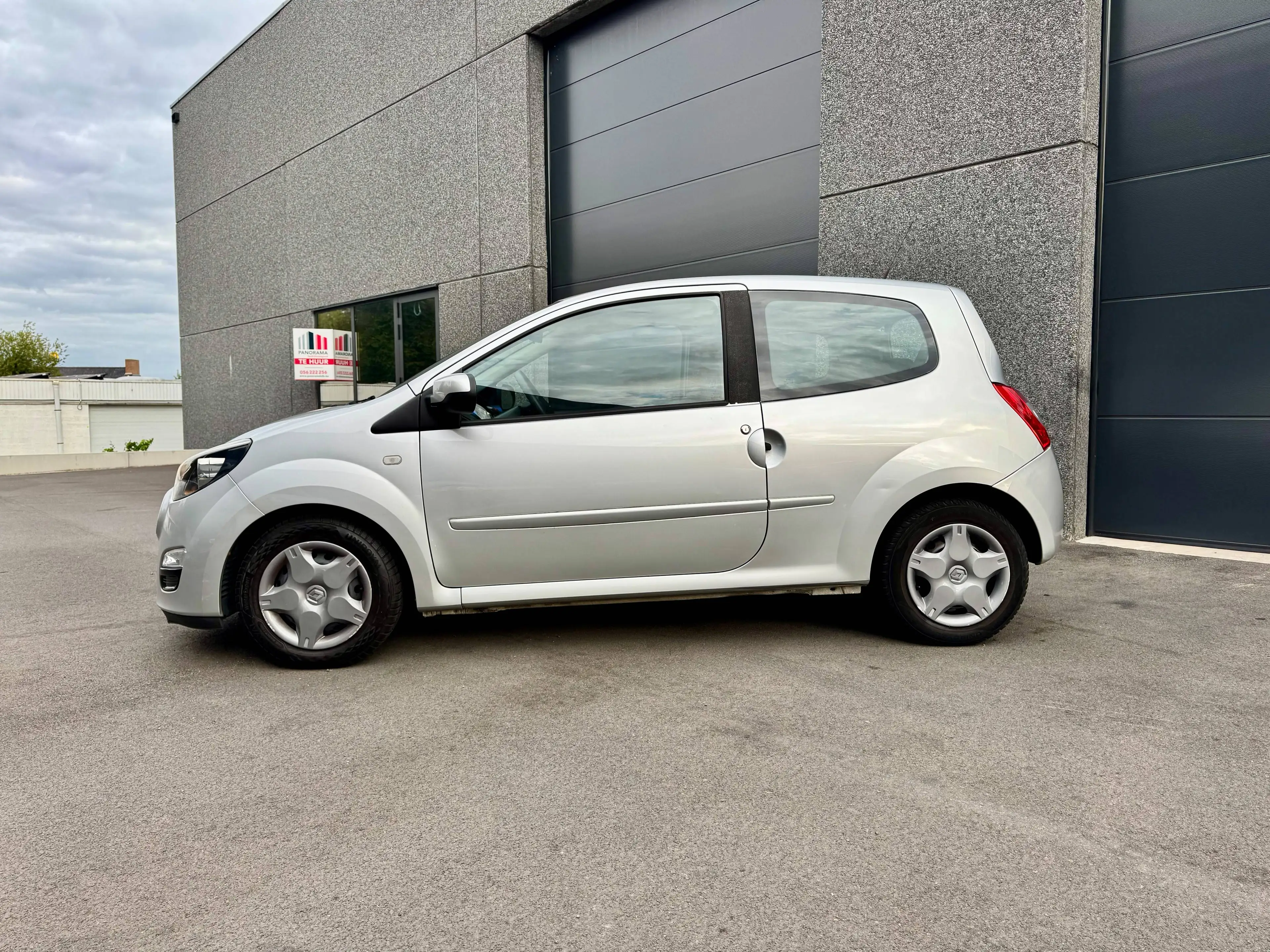 Renault Twingo Twingo 1.2i LEv 20th Anniversary — photo 3
