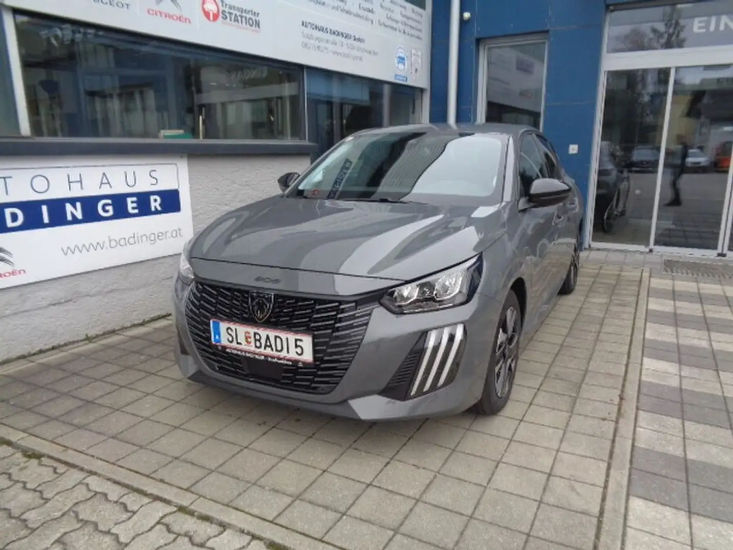 Peugeot 208 PureTech 100 S&S Allure Grau - 2