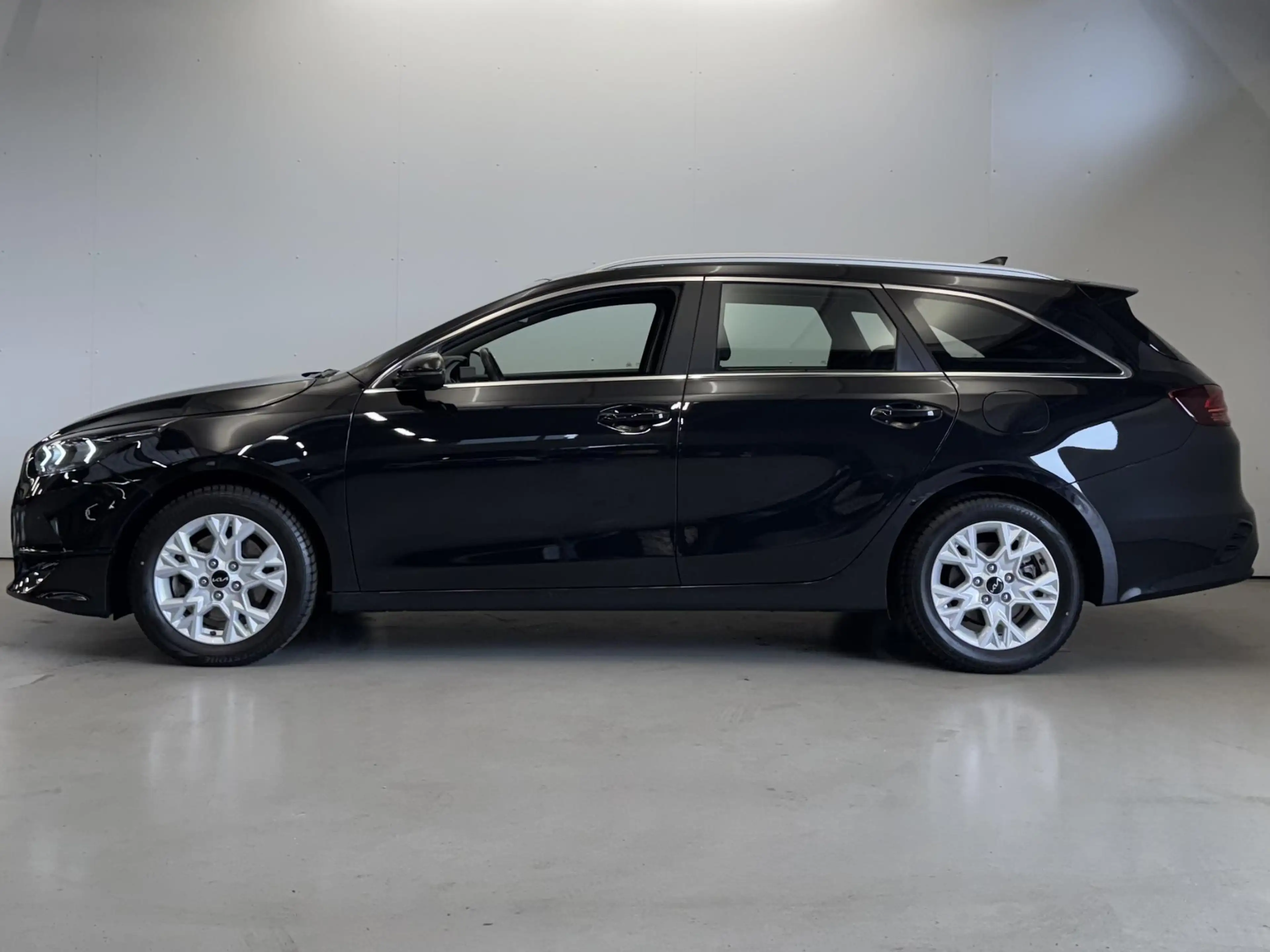 Kia Ceed SW / cee'd SW Sportswagon 1.0 T-GDi DynamicLine | NL Auto | Navi — photo 3