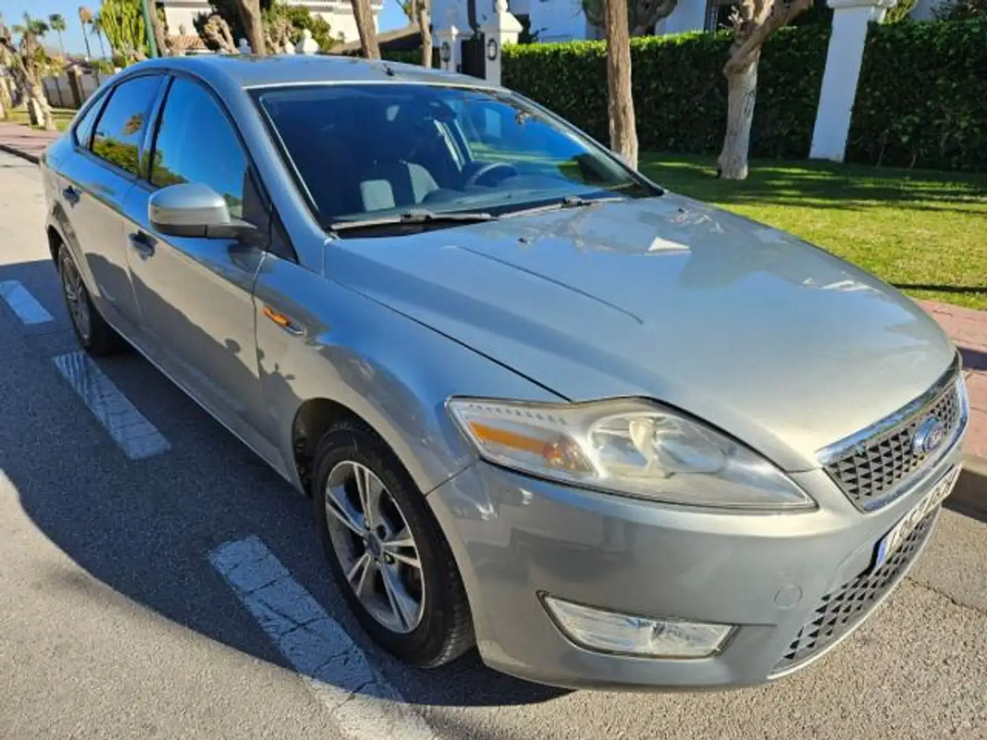 Ford Mondeo 2.0TDCi Trend Gris - 1