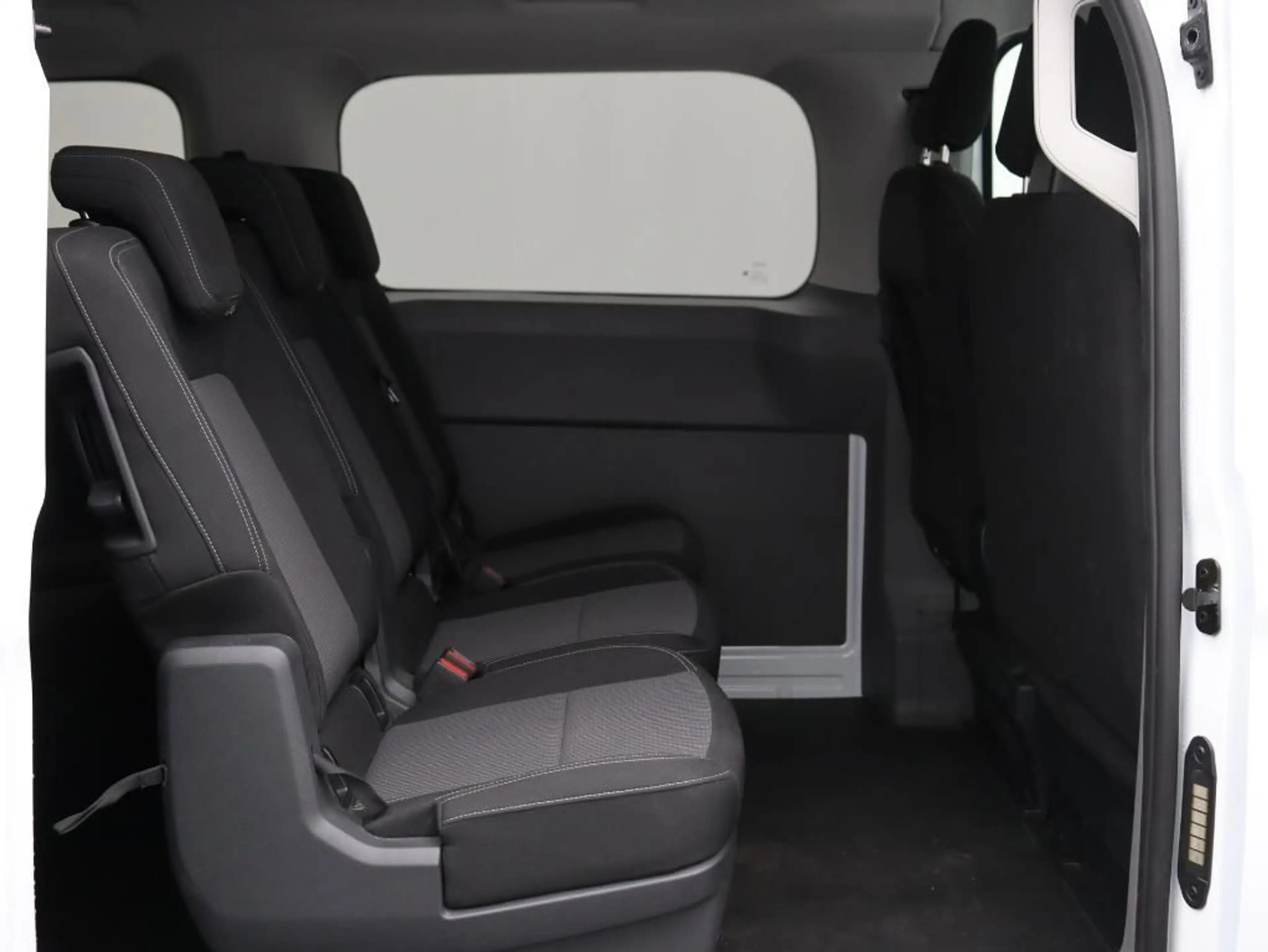 Volkswagen T7 Kombi 2.0 TDI lang DSG Klima*Navi*AHK*RFK — photo 7