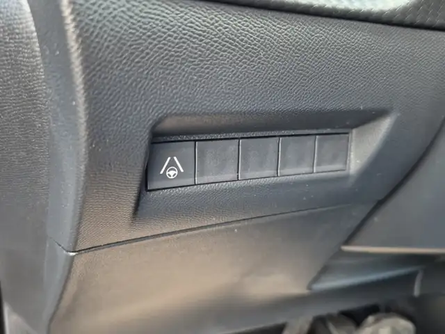 Peugeot 2008 view 20