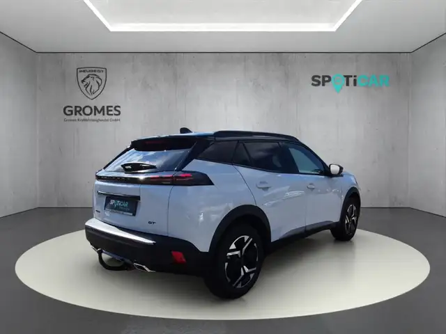 Peugeot 2008 view 3