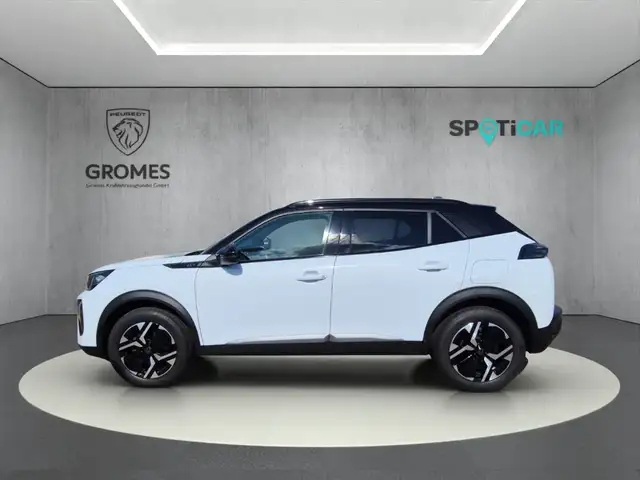 Peugeot 2008 view 6