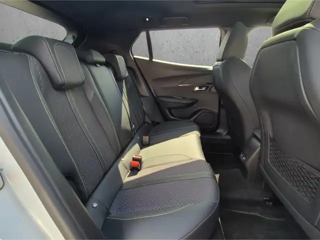 Peugeot 2008 view 14