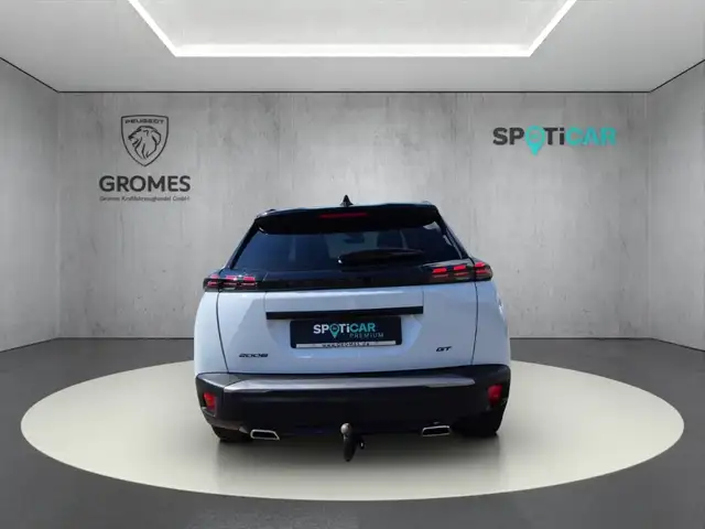 Peugeot 2008 view 4