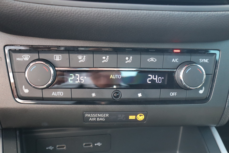 SEAT Arona 1.0 TSI FR LED Navi ACC PDC Sitzheizung — photo 17