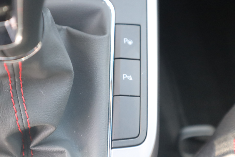 SEAT Arona 1.0 TSI FR LED Navi ACC PDC Sitzheizung — photo 28