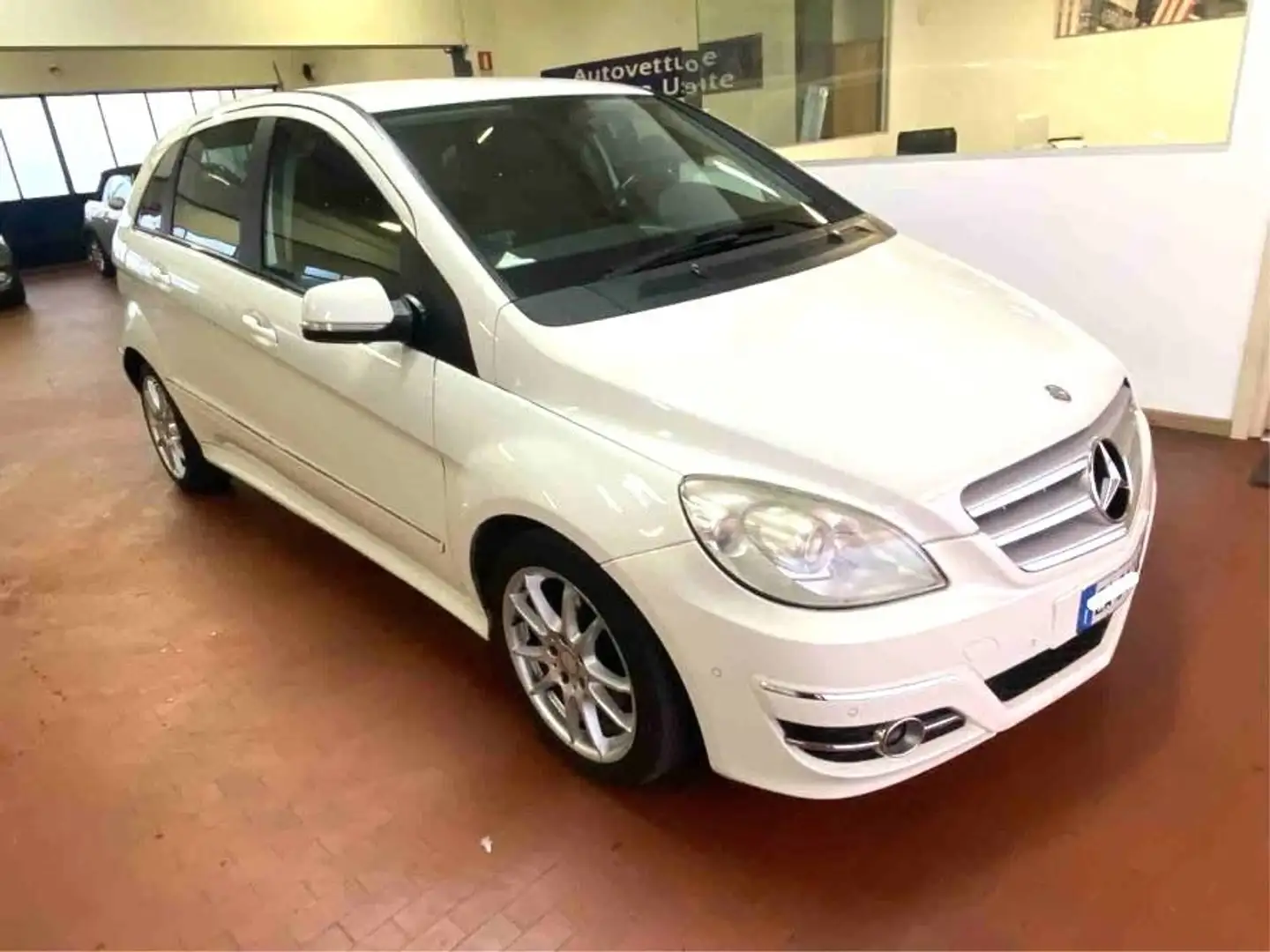 Mercedes-Benz B 200 Classe B - cdi Executive CAMBIO AUTOMATICO Bianco - 1