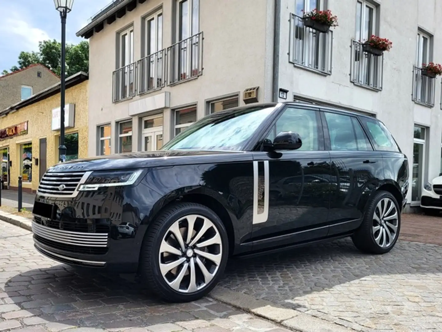Land Rover Range Rover P615 SV MERIDIAN TV MASSAGE 230V Schwarz - 1