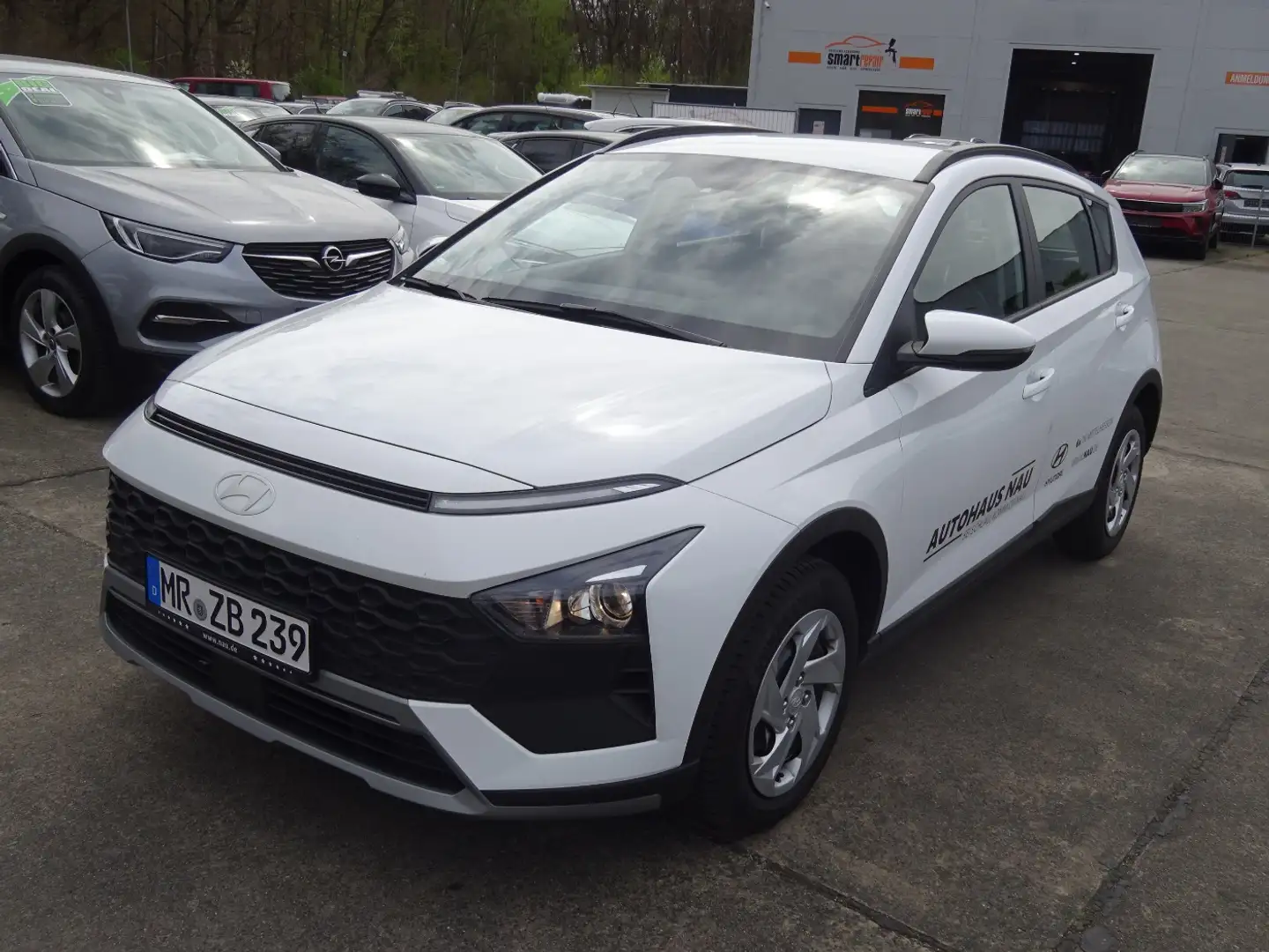 Hyundai BAYON 1.0 T-GDI Select inkl. Big Deal Weiß - 2