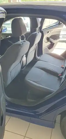 Ford Focus view 9