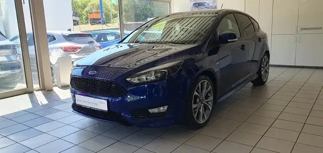 2018 Ford Focus in Blue for sale