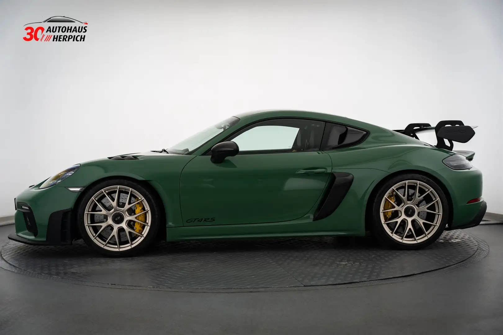 Porsche Cayman GT4RS Weissach PTS Auratiumgrün Magnesium Grün - 2