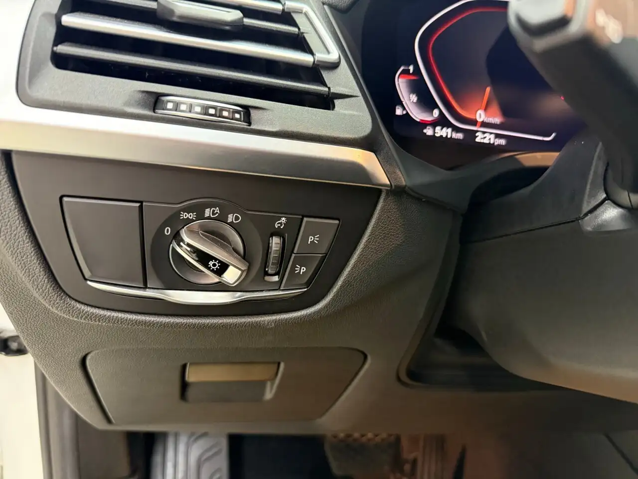 BMW X3 снимка BMW X3