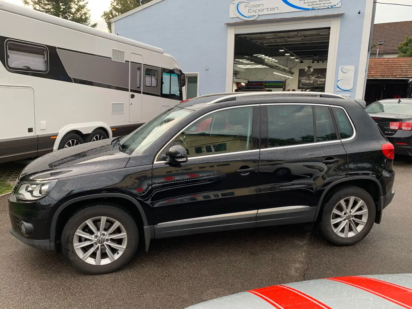 Volkswagen Tiguan Sport&Style BTM Schwarz - 2