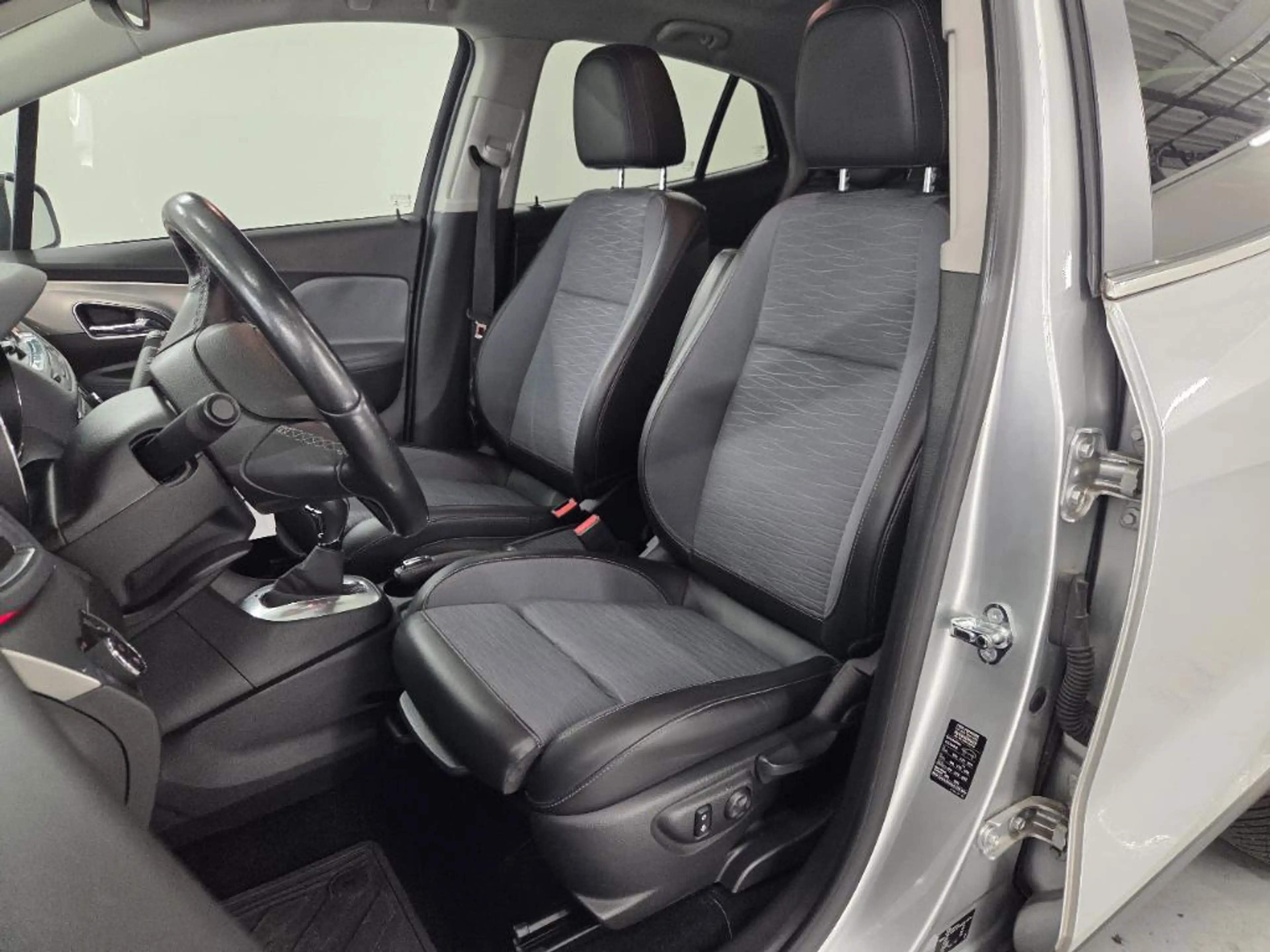Opel Mokka 1.4 T Cosmo|AUT|CARPLAY|XENON|CAMERA|NAVI| — photo 19