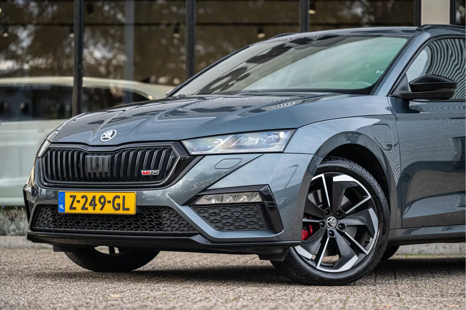 Skoda Octavia Combi 1.4 TSI RS iV PHEV Business | HUD | Massage Grijs - 2