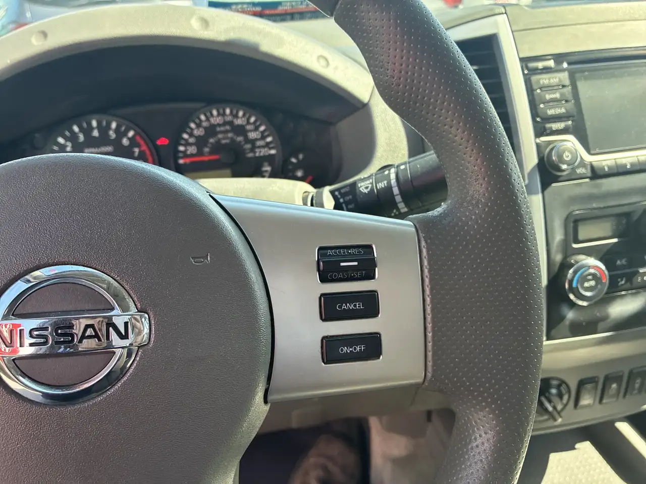 Nissan Frontier снимка Nissan Frontier
