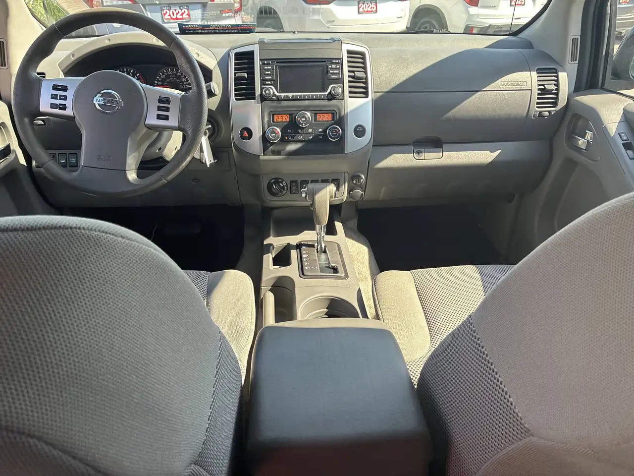 Nissan Frontier снимка Nissan Frontier