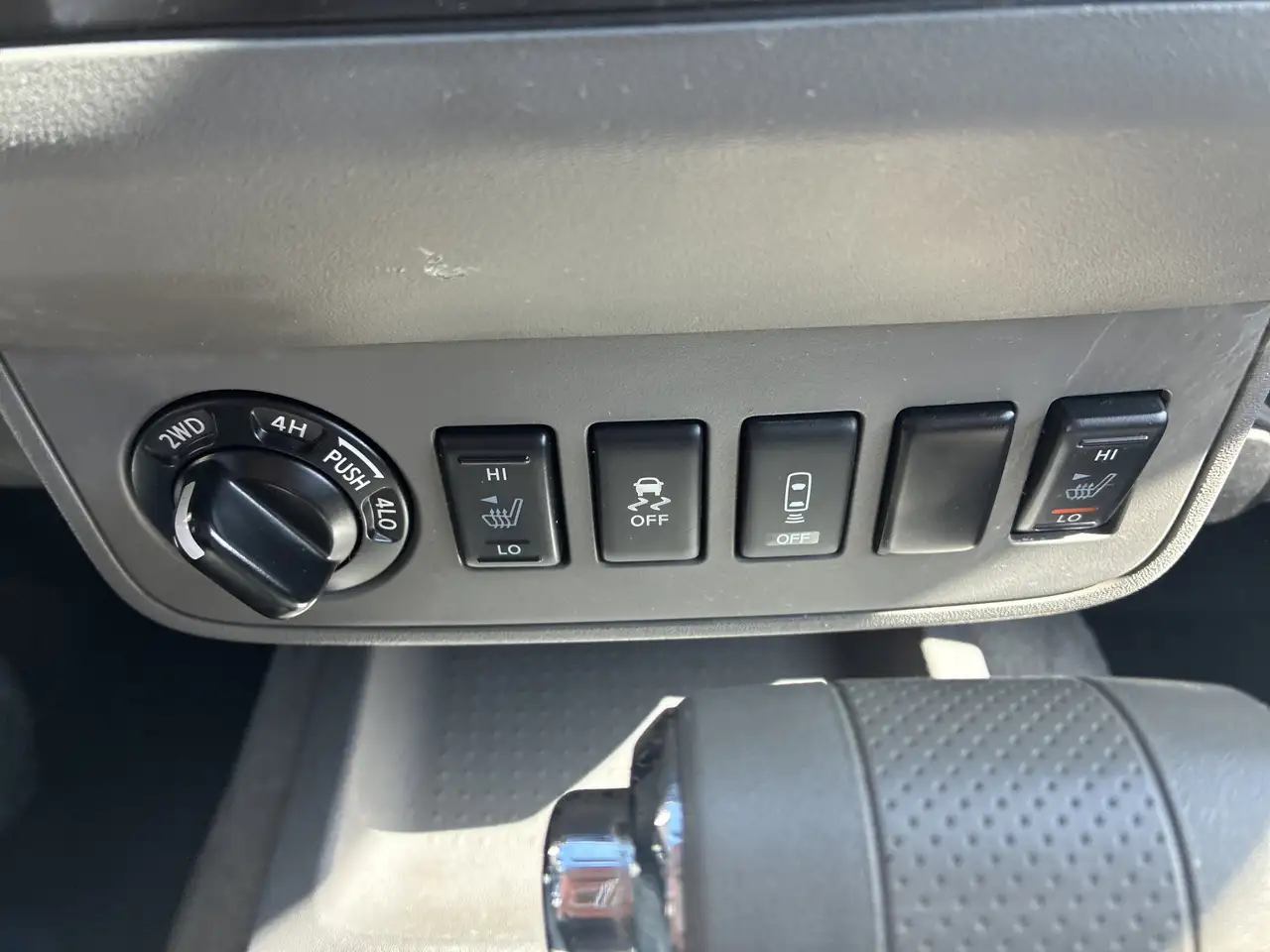 Nissan Frontier снимка Nissan Frontier