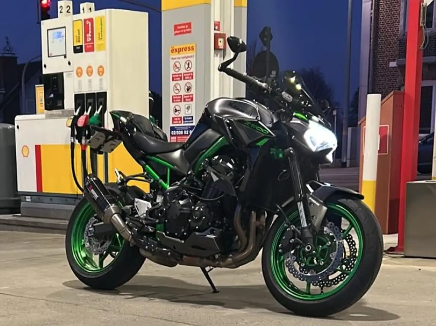 Kawasaki Z 900 Gris - 1