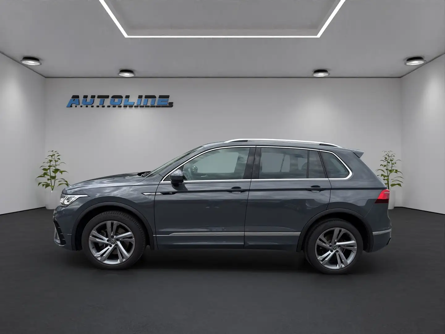 Volkswagen Tiguan 2.0 DSG *R-Line*4M*Matrix-LED*NAVI*KAM*KEY - 2
