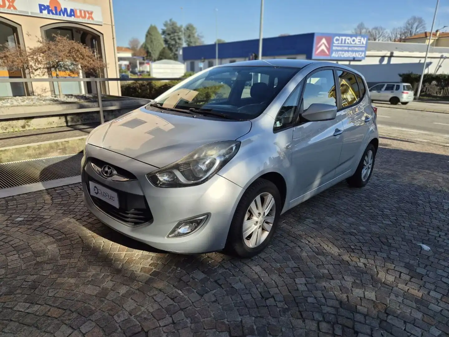 Hyundai iX20 1.4 crdi Style 90cv Plateado - 1