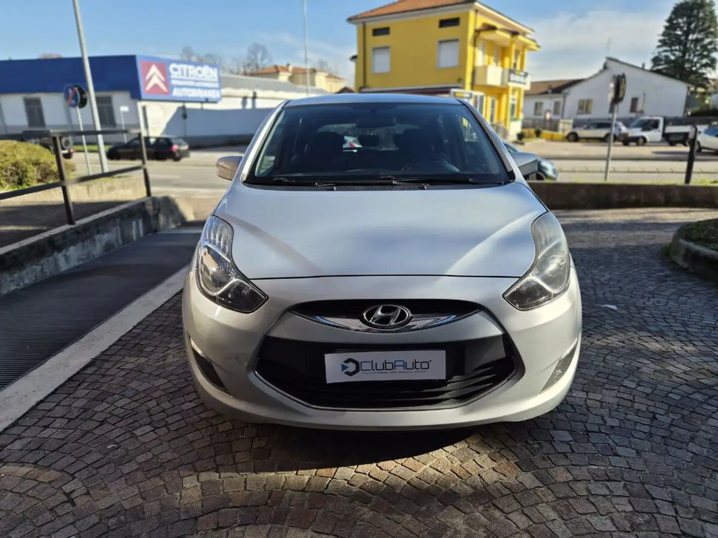 Hyundai iX20 1.4 crdi Style 90cv Plateado - 2