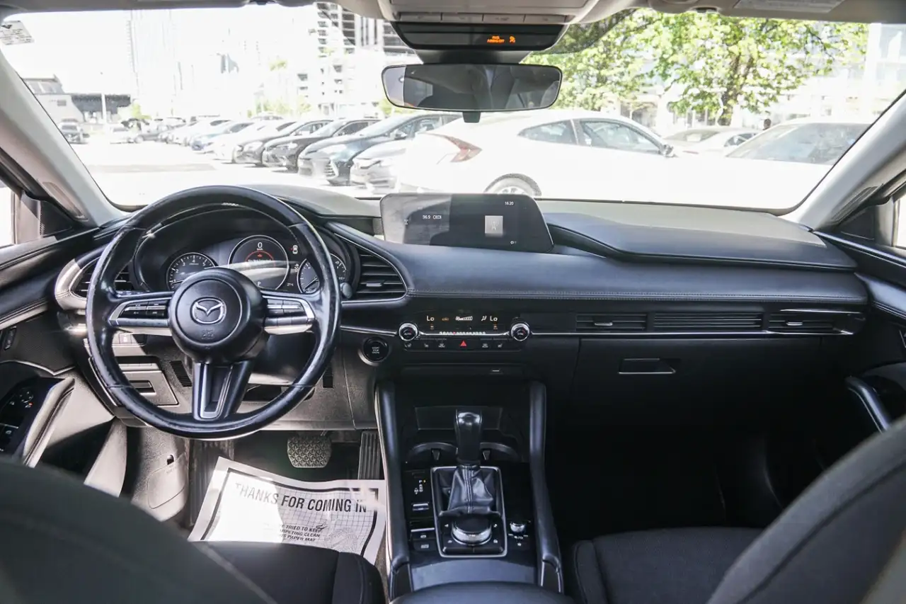 Mazda 3 photo Mazda 3