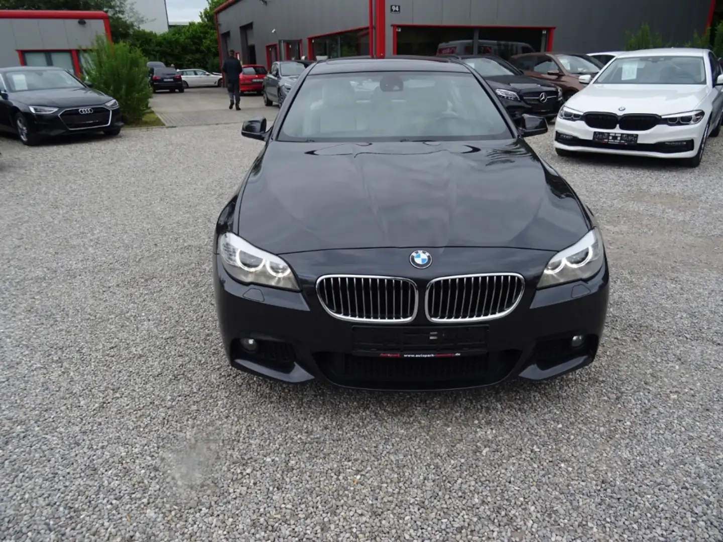 BMW 520 d DPF Sportpaket HUD Navi LederBi-Xenon Grigio - 2