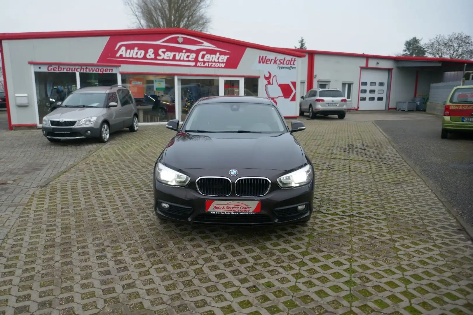 BMW 116 d EfficientDynamics Edition  GANZJAHRESREIFEN Braun - 2